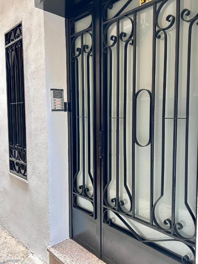 Apartamentos La Catedral De خاين المظهر الخارجي الصورة