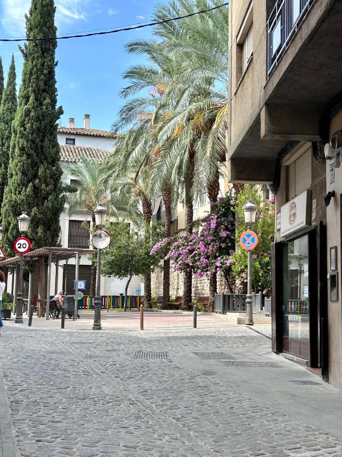 Apartamentos La Catedral De خاين المظهر الخارجي الصورة