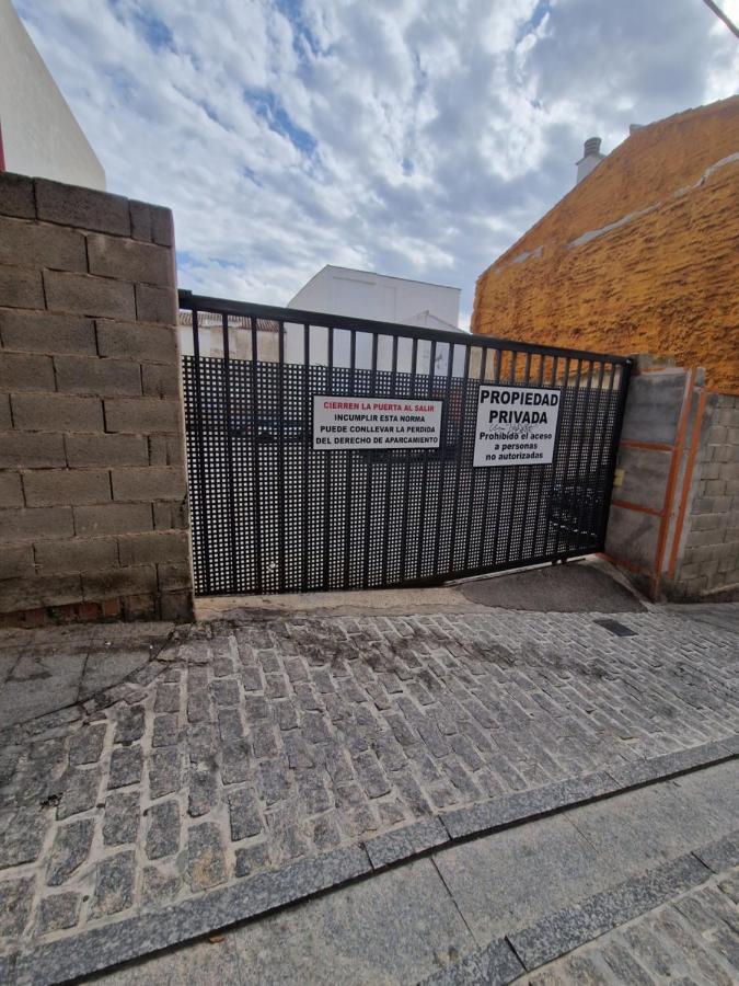 Apartamentos La Catedral De خاين المظهر الخارجي الصورة
